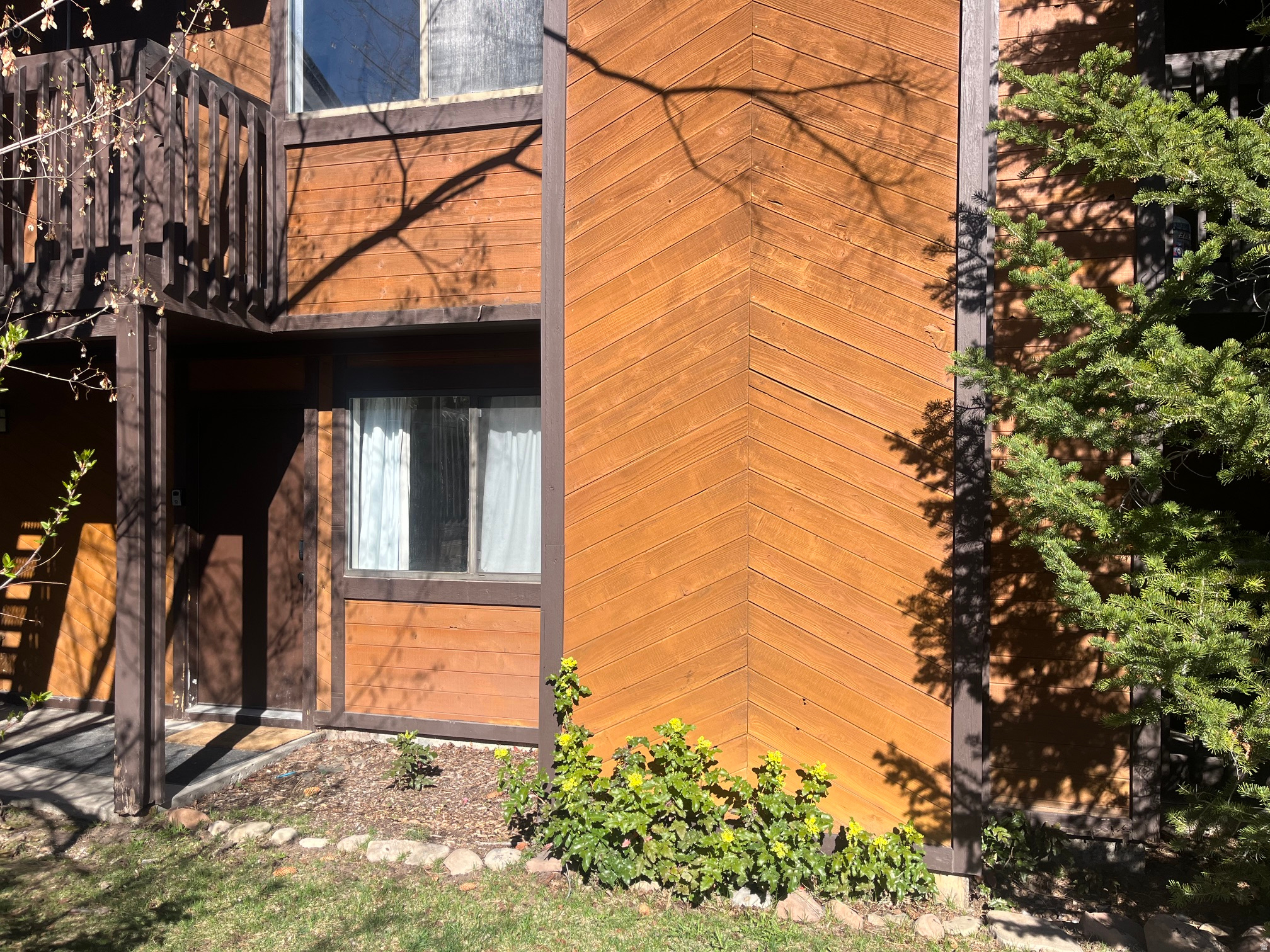 RED PINE CHALETS CONDO - Residential