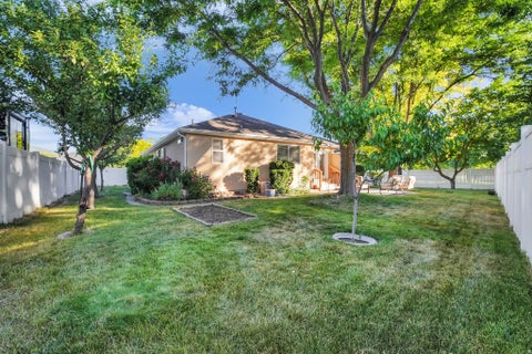 Tiny photo for 1234 W OAKRIDGE DR N, Farmington, UT 84025 (MLS # 2169242)
