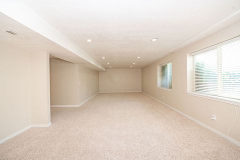Tiny photo for 1608 N ST ANDREWS DR W, Farmington, UT 84025 (MLS # 2168087)