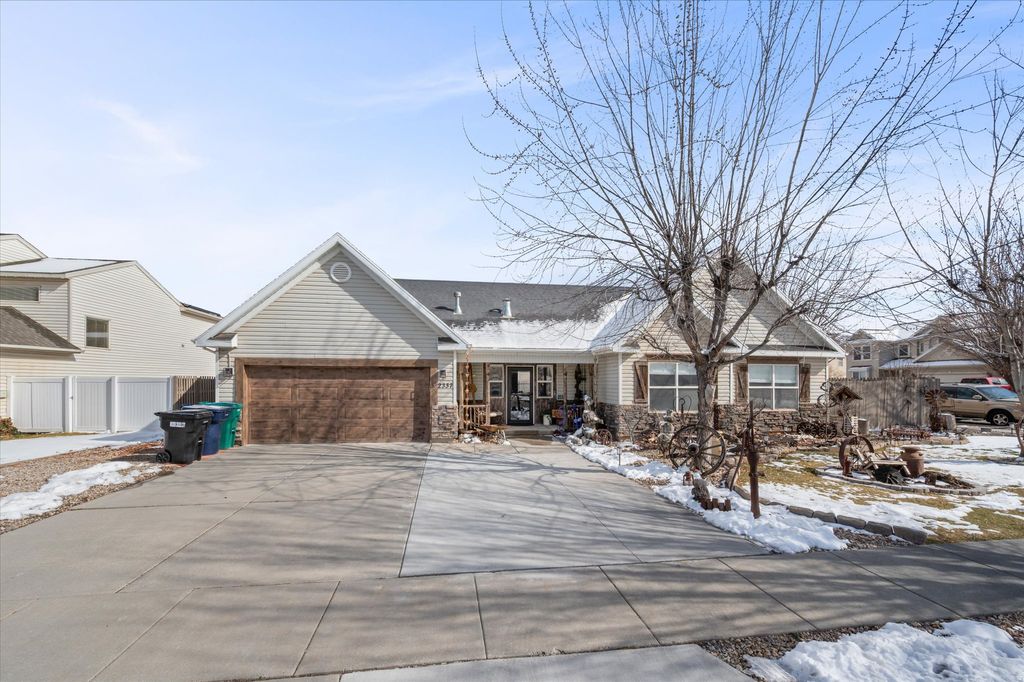 Photo of 2337 S 1500 W, Woods Cross, UT 84087 (MLS # 2138934)