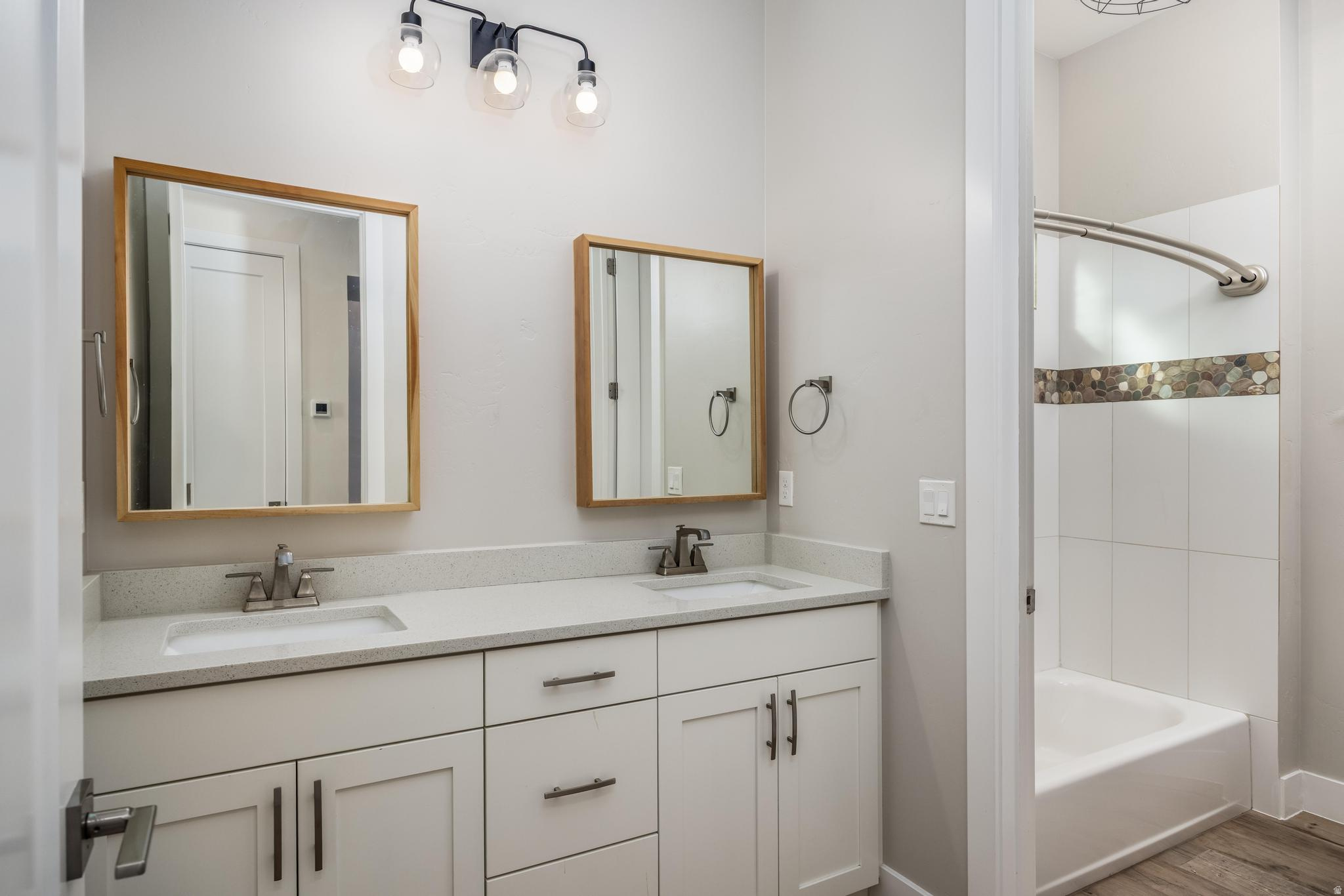 CLIFFROSE PH 2 - Residential