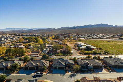 Tiny photo for 463 W COUGAR WAY, Ivins, UT 84738 (MLS # 2127002)