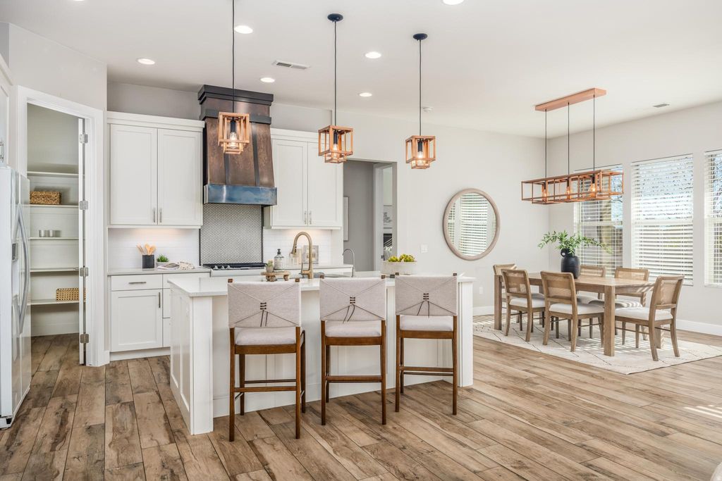 Photo of 463 W COUGAR WAY, Ivins, UT 84738 (MLS # 2127002)