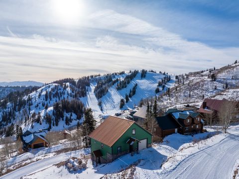 Tiny photo for 6809 E 6725 N, Eden, UT 84310 (MLS # 2129145)