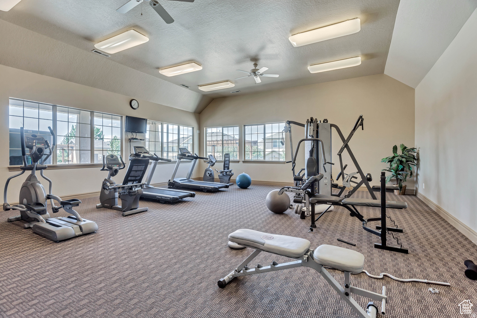 THANKSGIVING MEADOWS PUD - Residential