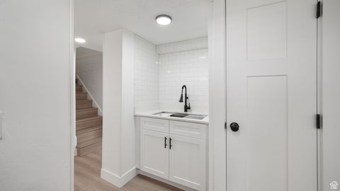 Tiny photo for 211 S 1000 E, Provo, UT 84606 (MLS # 2118300)