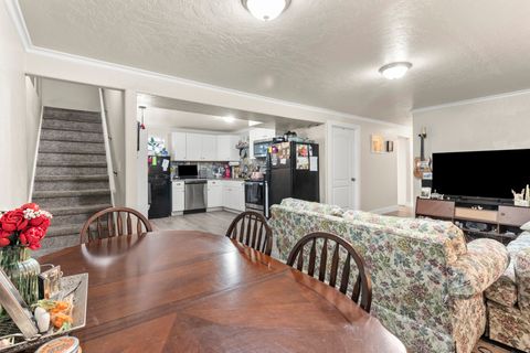 Tiny photo for 691 N 400 E, American Fork, UT 84003 (MLS # 2148247)