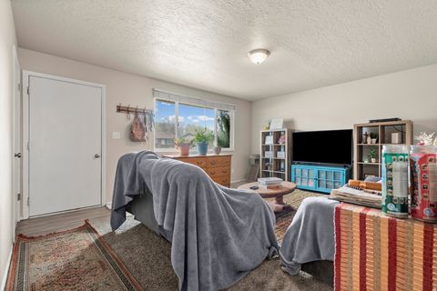 Tiny photo for 691 N 400 E, American Fork, UT 84003 (MLS # 2148247)