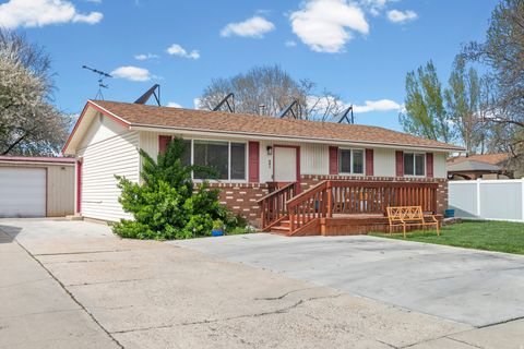 Tiny photo for 691 N 400 E, American Fork, UT 84003 (MLS # 2148247)