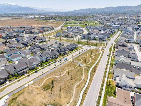 Tiny photo for 6228 W COPPERHAWK DR S, South Jordan, UT 84009 (MLS # 2138057)