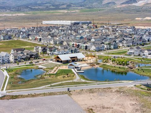 Tiny photo for 6228 W COPPERHAWK DR S, South Jordan, UT 84009 (MLS # 2138057)