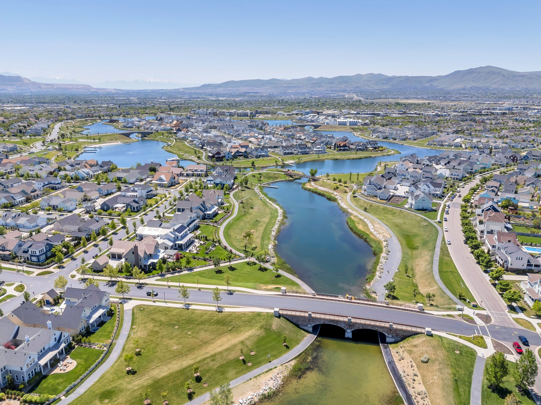 DAYBREAK - Residential