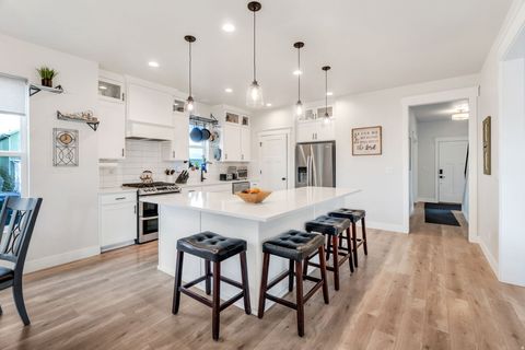 Tiny photo for 6228 W COPPERHAWK DR S, South Jordan, UT 84009 (MLS # 2138057)