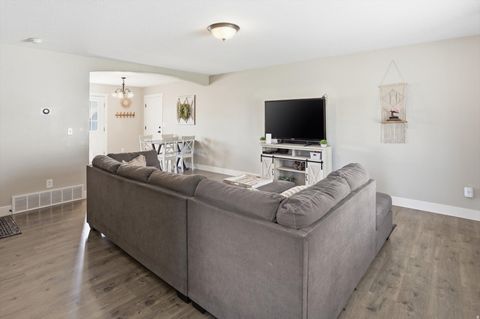 Tiny photo for 4576 E EVANS DR N, Eagle Mountain, UT 84005 (MLS # 2151738)