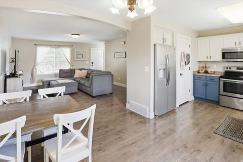 Tiny photo for 4576 E EVANS DR N, Eagle Mountain, UT 84005 (MLS # 2151738)