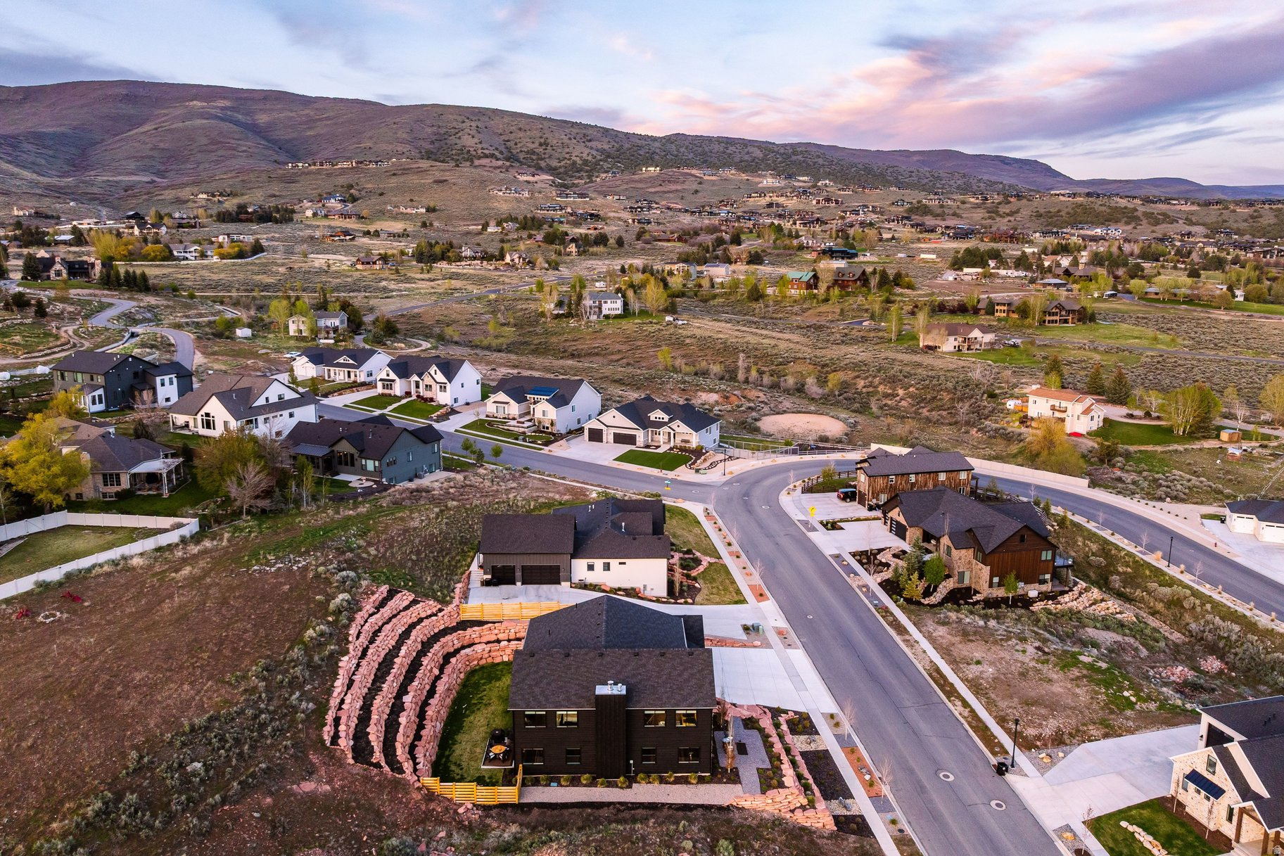 VALLEY HEIGHTS - Residential