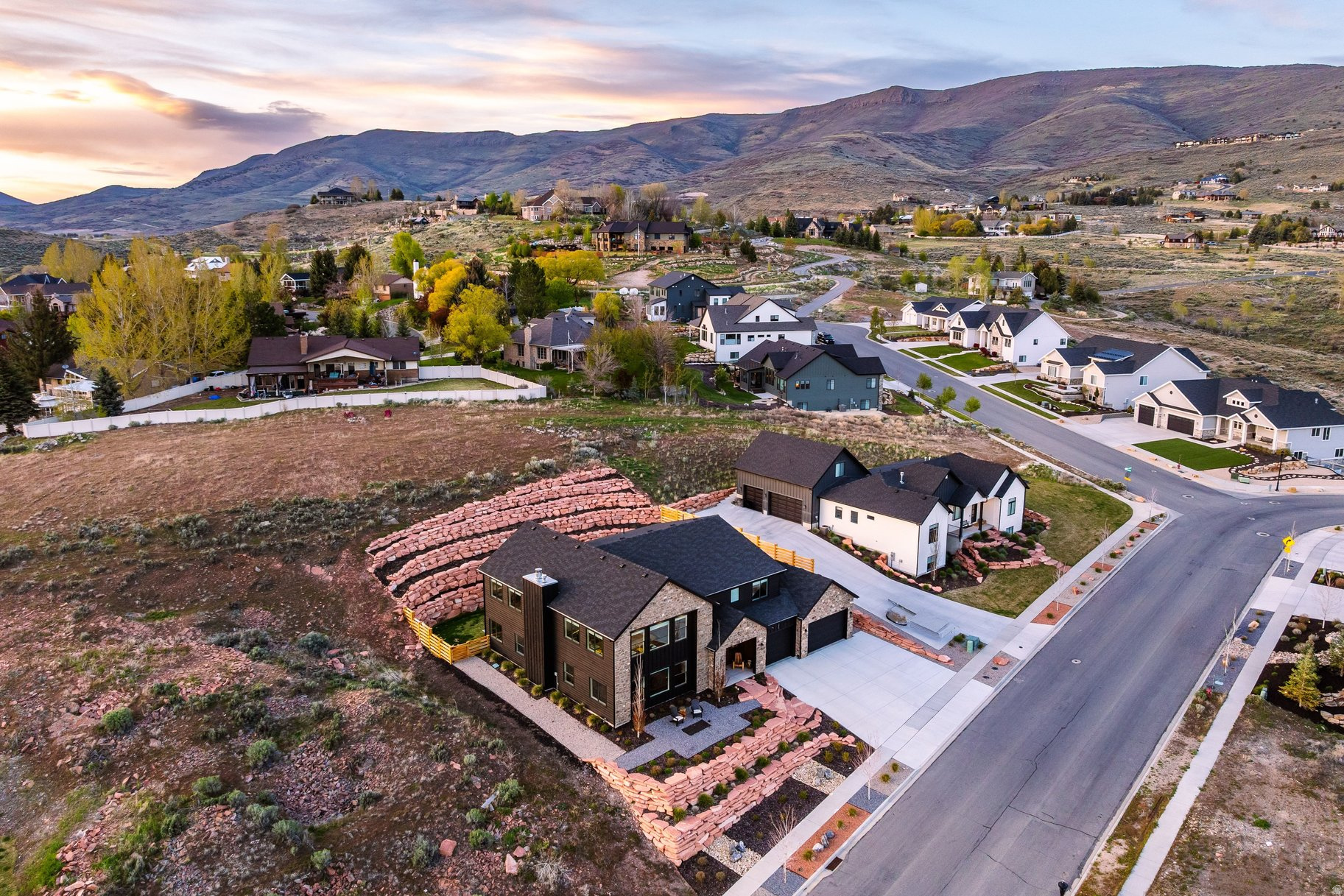 VALLEY HEIGHTS - Residential