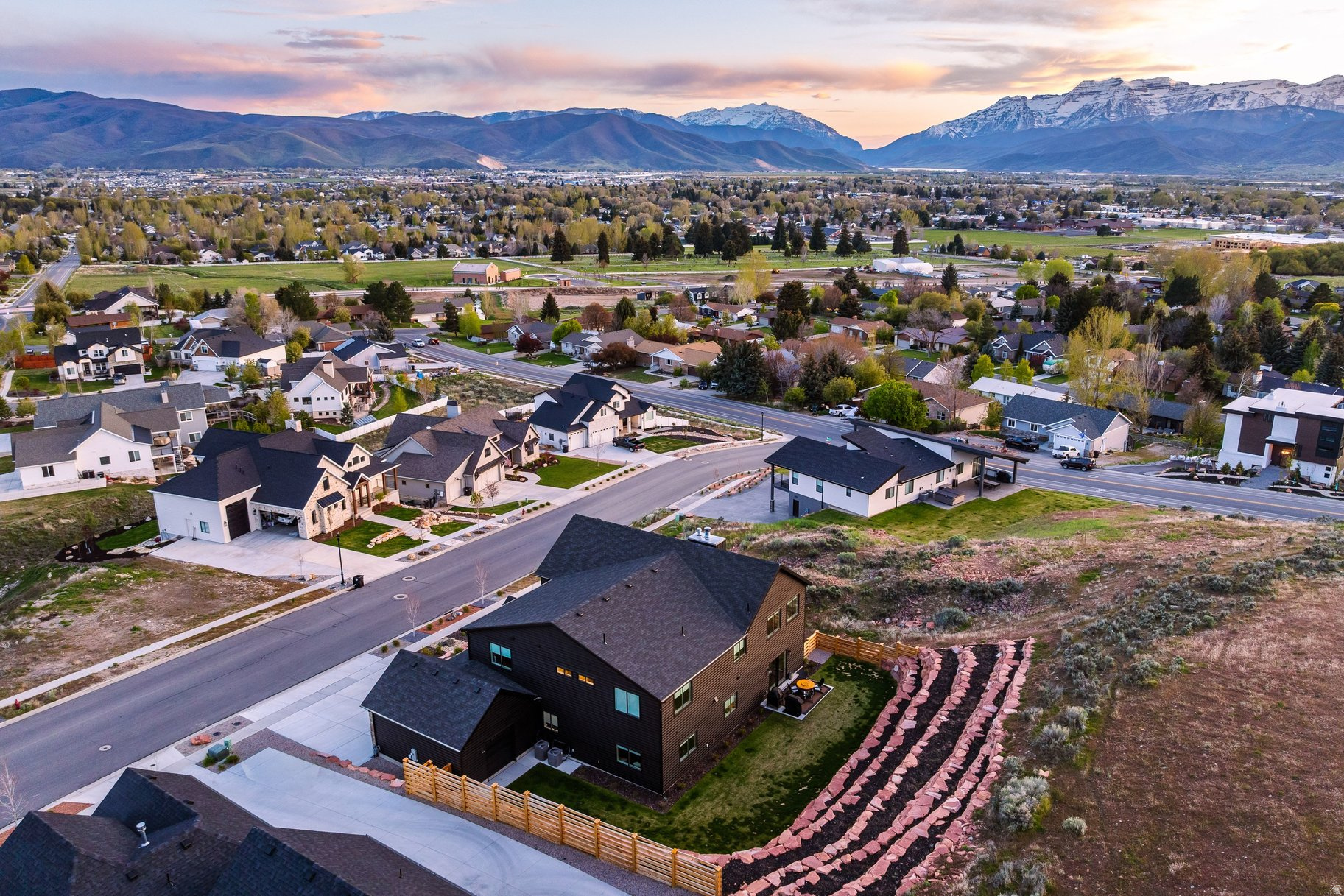 VALLEY HEIGHTS - Residential