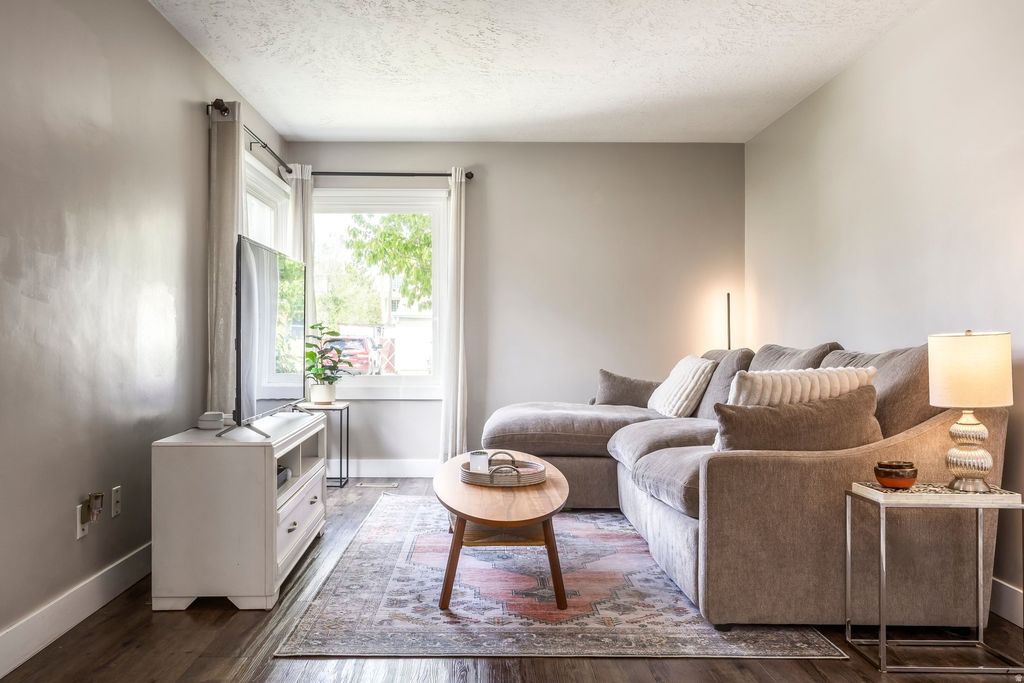 Photo of 340 E WELBY AVE, Salt Lake City, UT 84115 (MLS # 2154316)