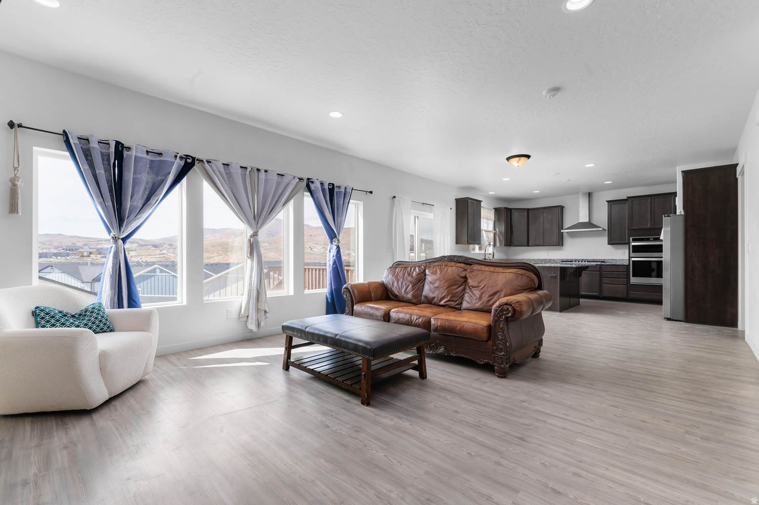 SCENIC MOUNTAIN - Residential