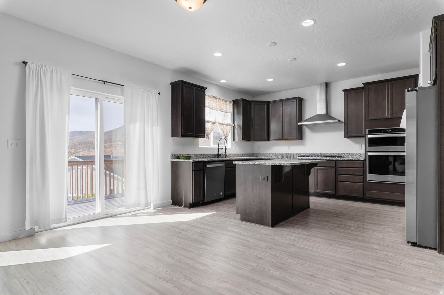 SCENIC MOUNTAIN - Residential