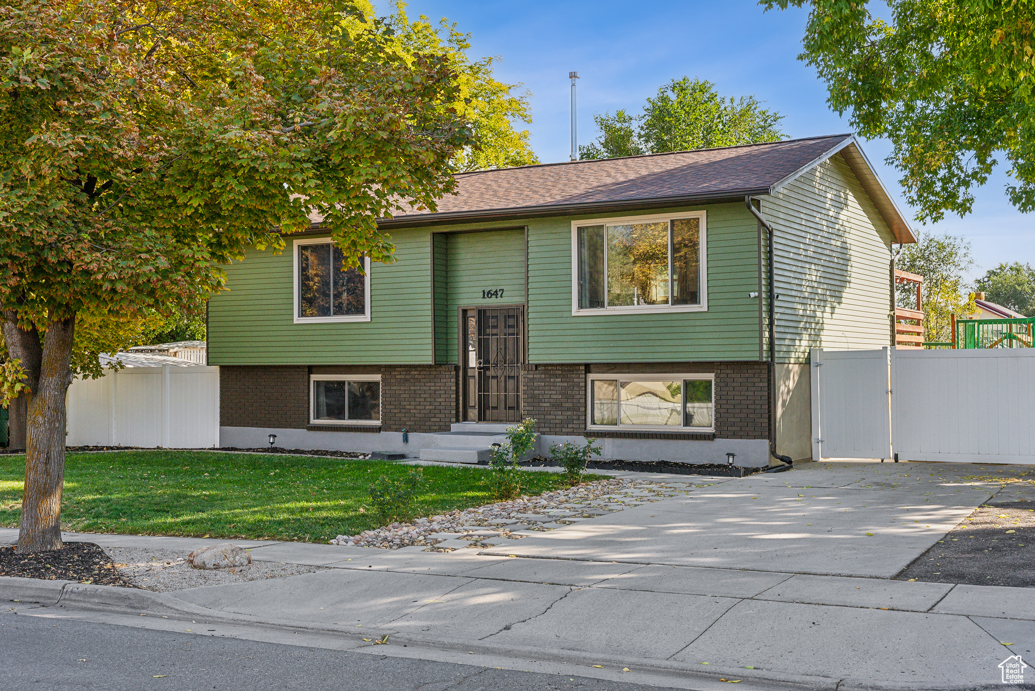 1647 W 8295, West Jordan, Utah image 1