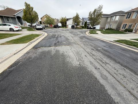 Tiny photo for 1426 S HEATHER LN, Syracuse, UT 84075 (MLS # 2151265)