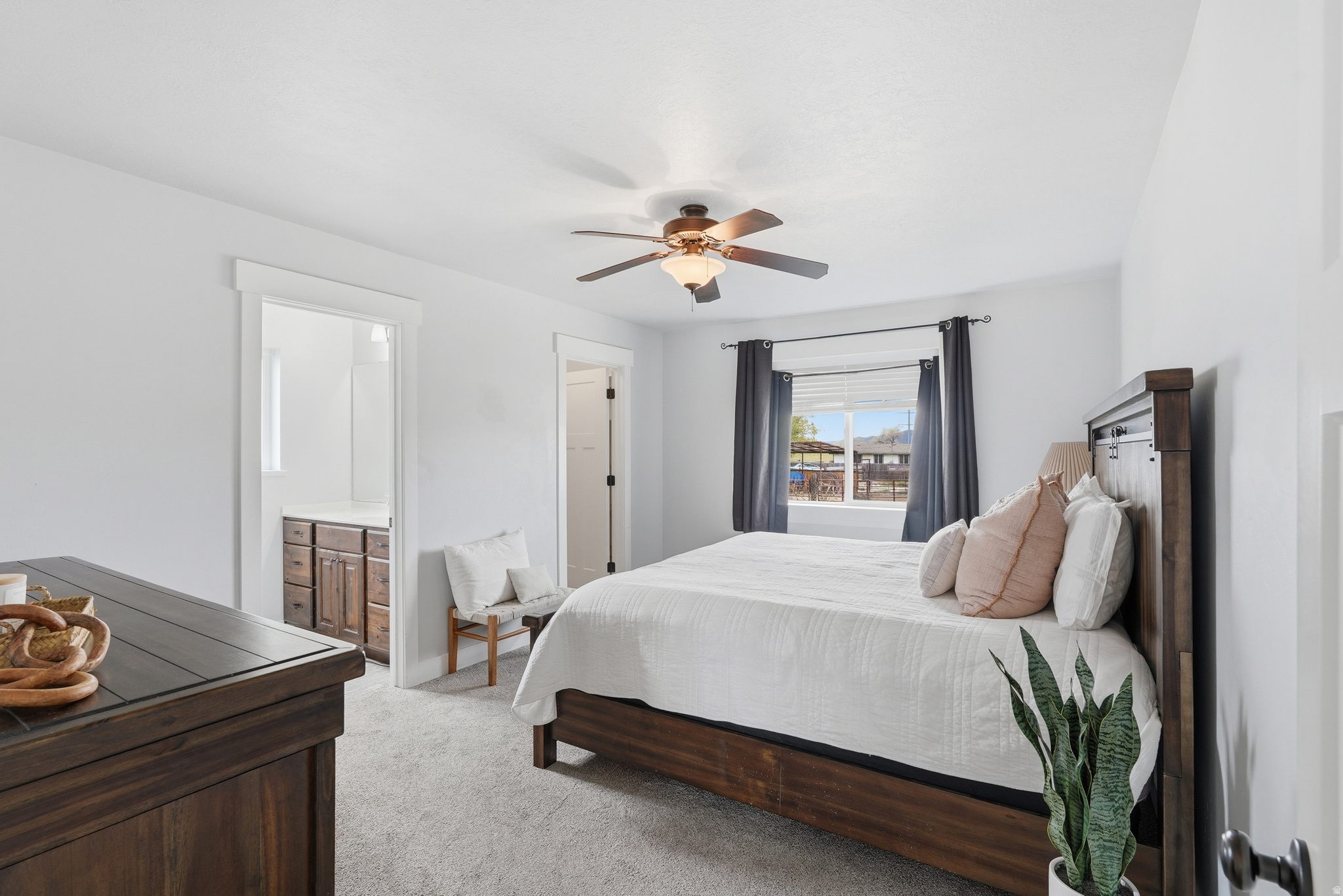 COUNTRY LANE - Residential