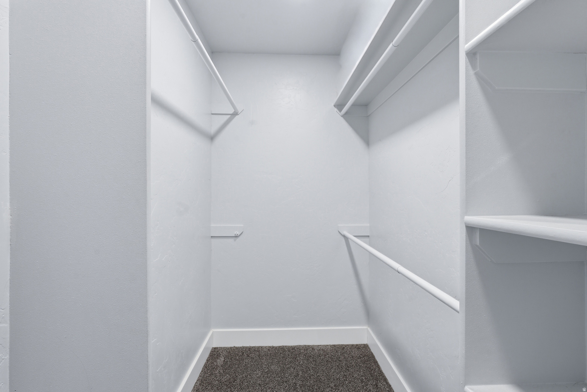 COUNTRY LANE - Residential