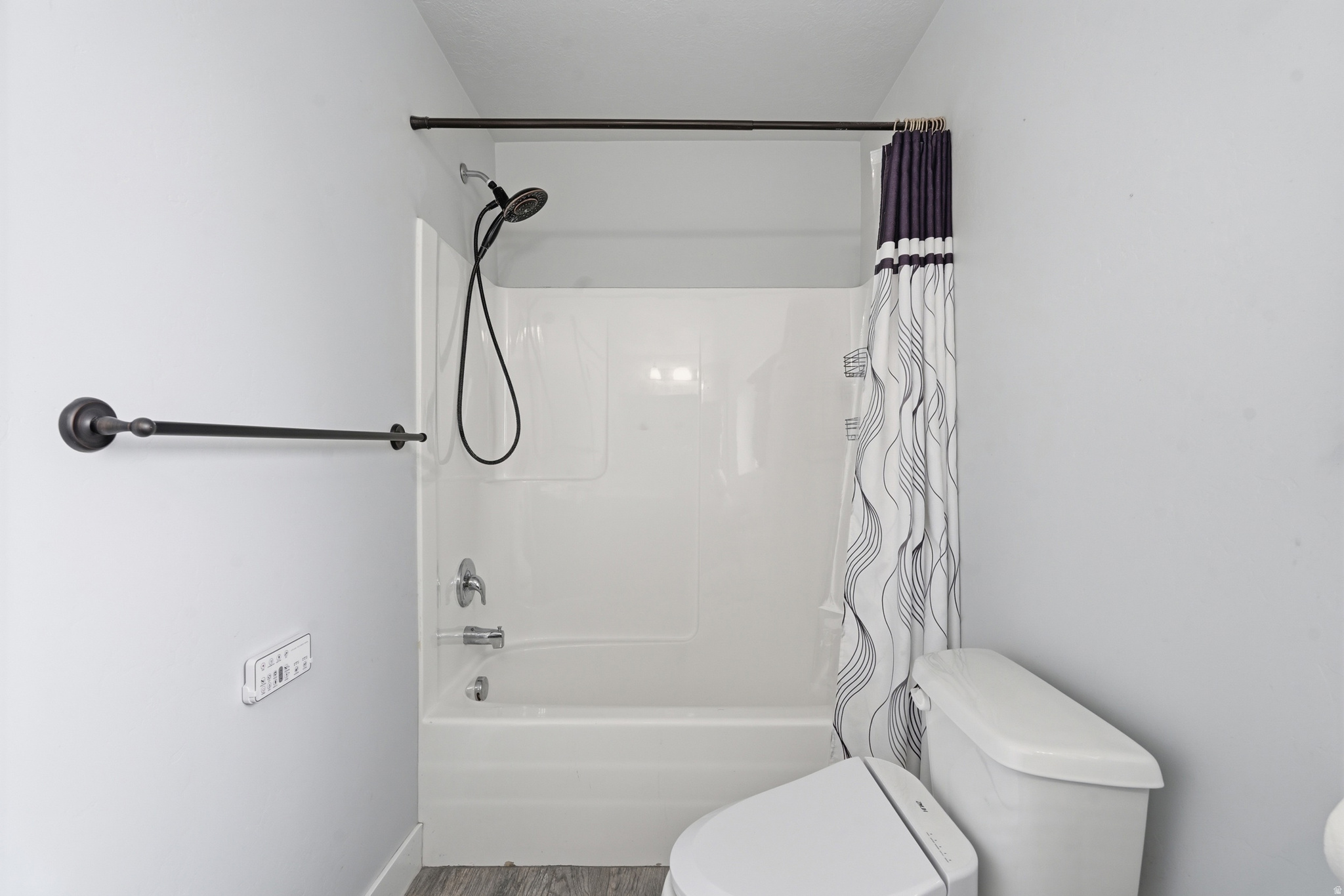 COUNTRY LANE - Residential