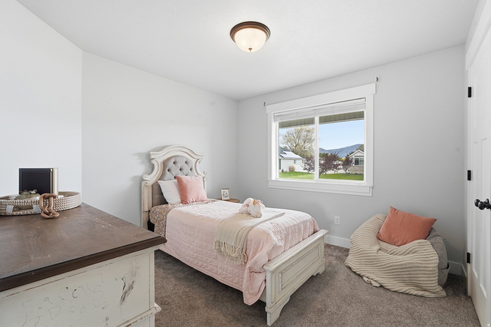 COUNTRY LANE - Residential