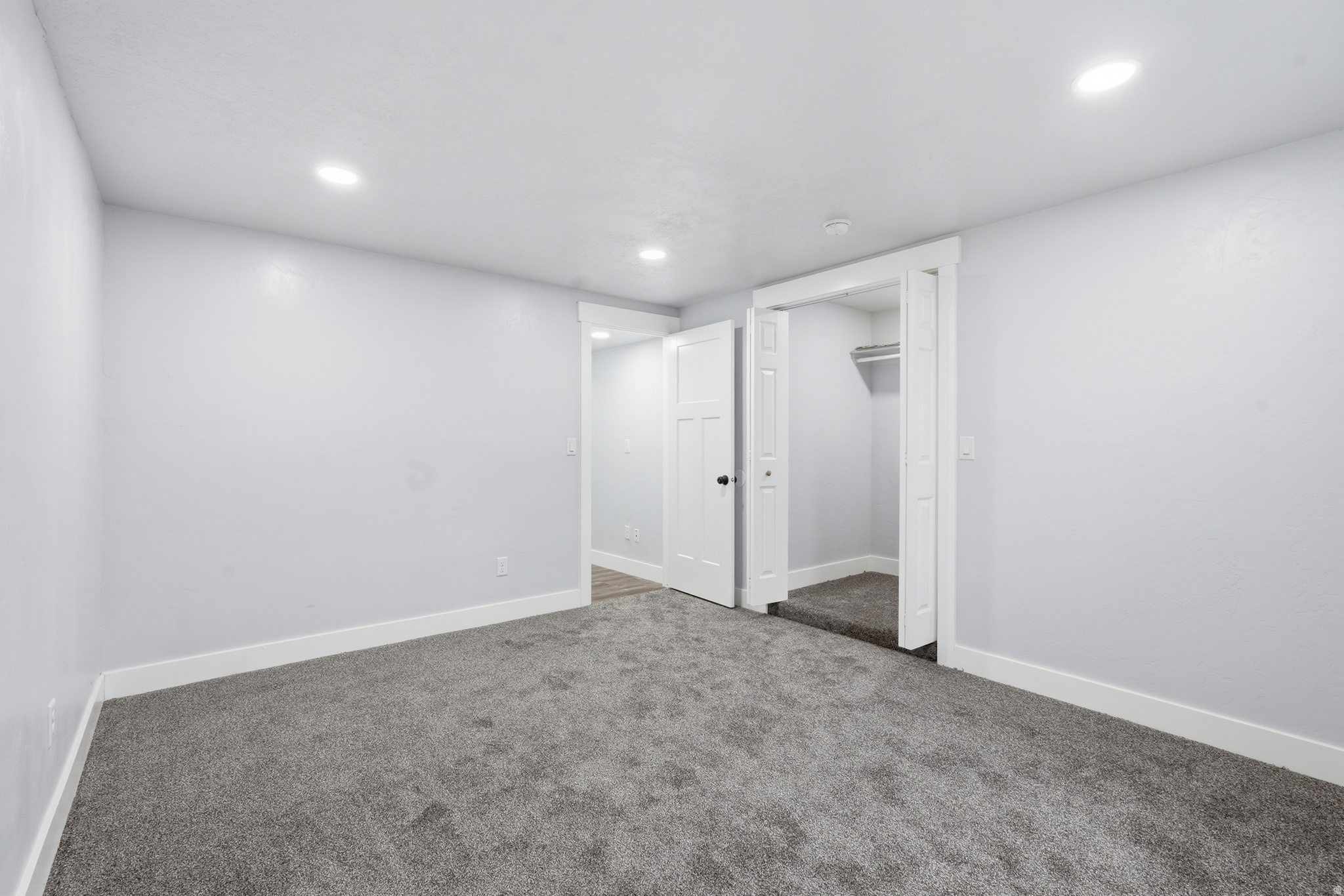 COUNTRY LANE - Residential