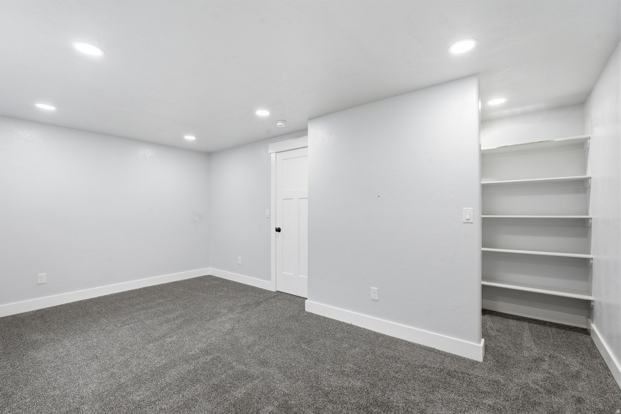 COUNTRY LANE - Residential