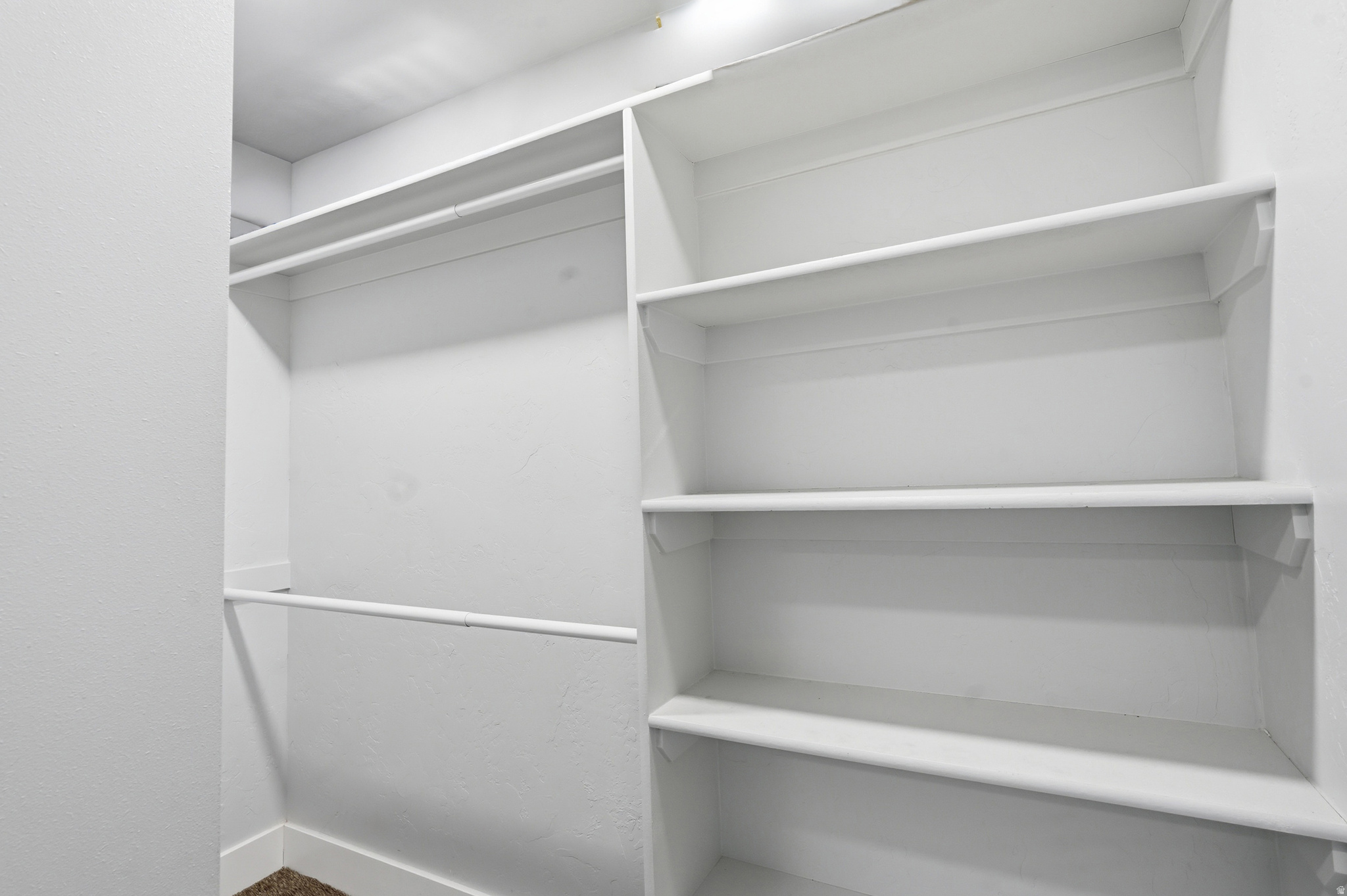 COUNTRY LANE - Residential