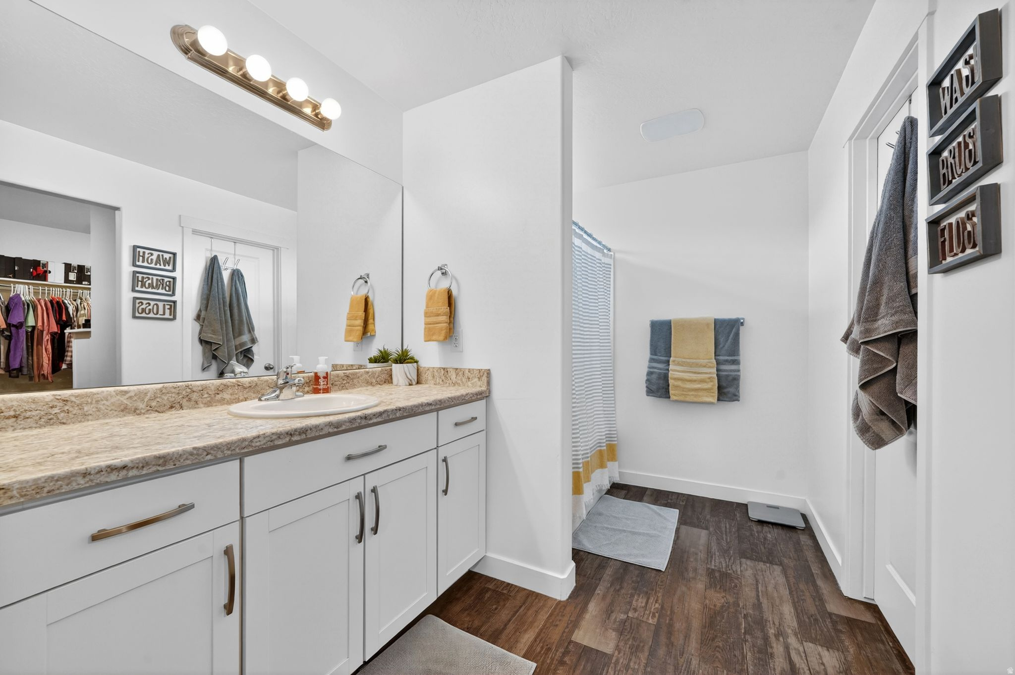 LEGACY FARMS - Residential