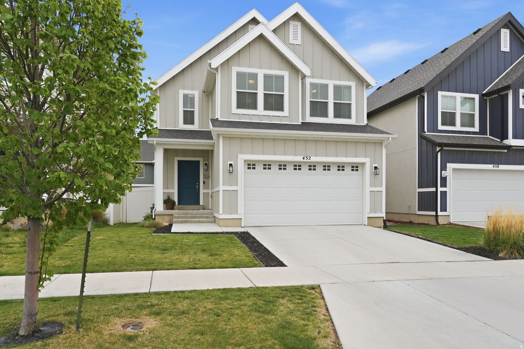 Photo of 452 S HIGHPOINT DR, Saratoga Springs, UT 84045 (MLS # 2153104)