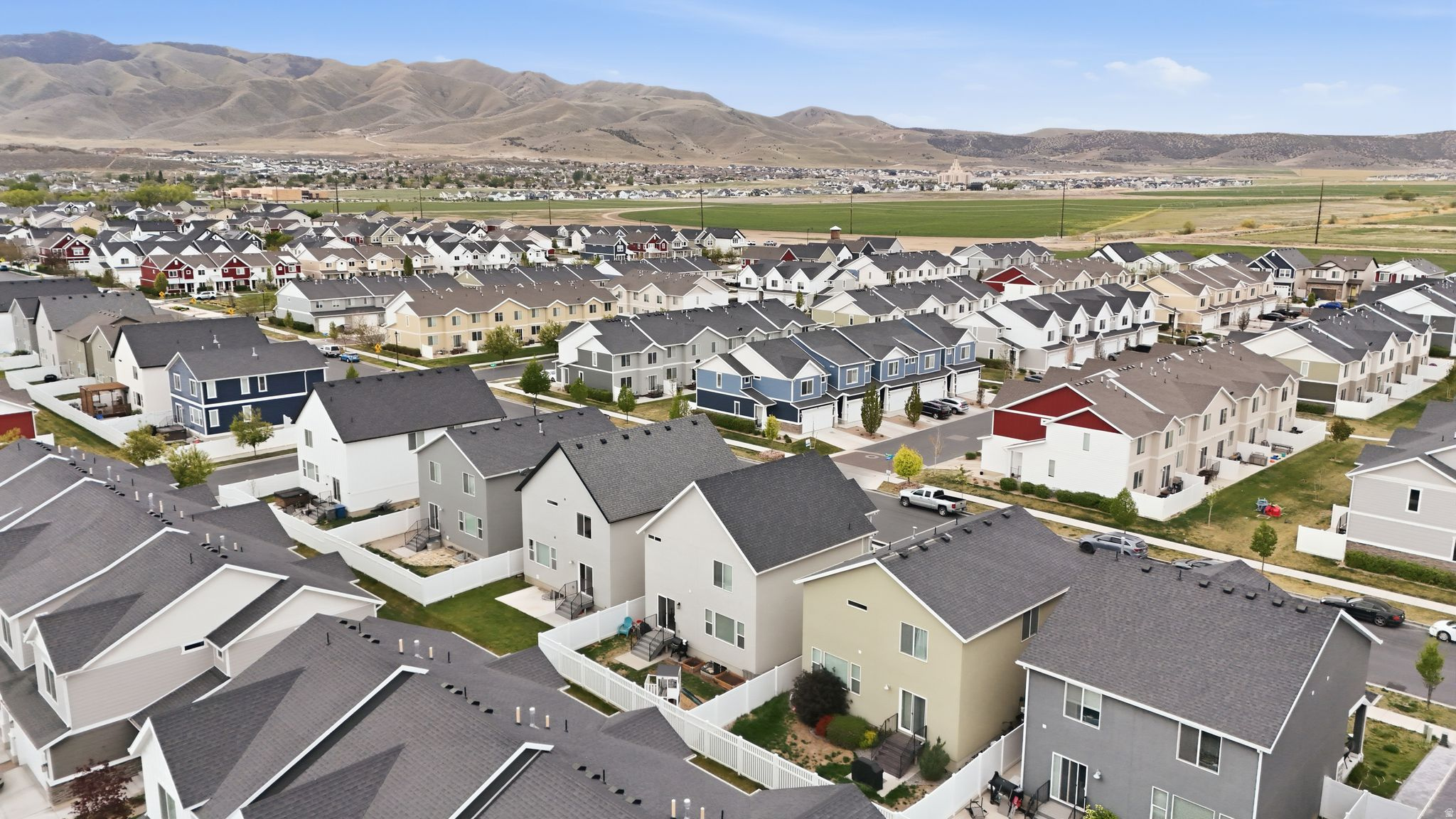 LEGACY FARMS - Residential