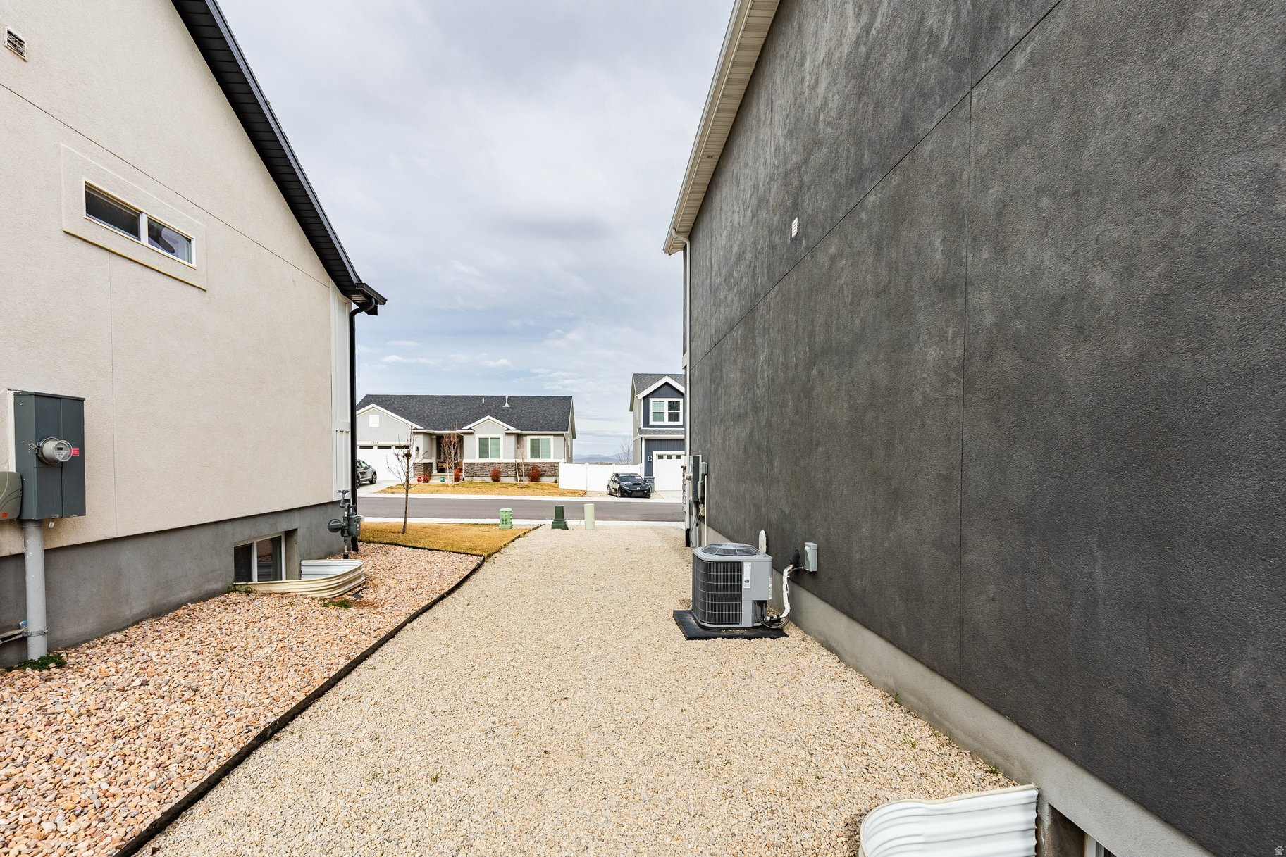 FOOTHILL VILLAGE - Residential