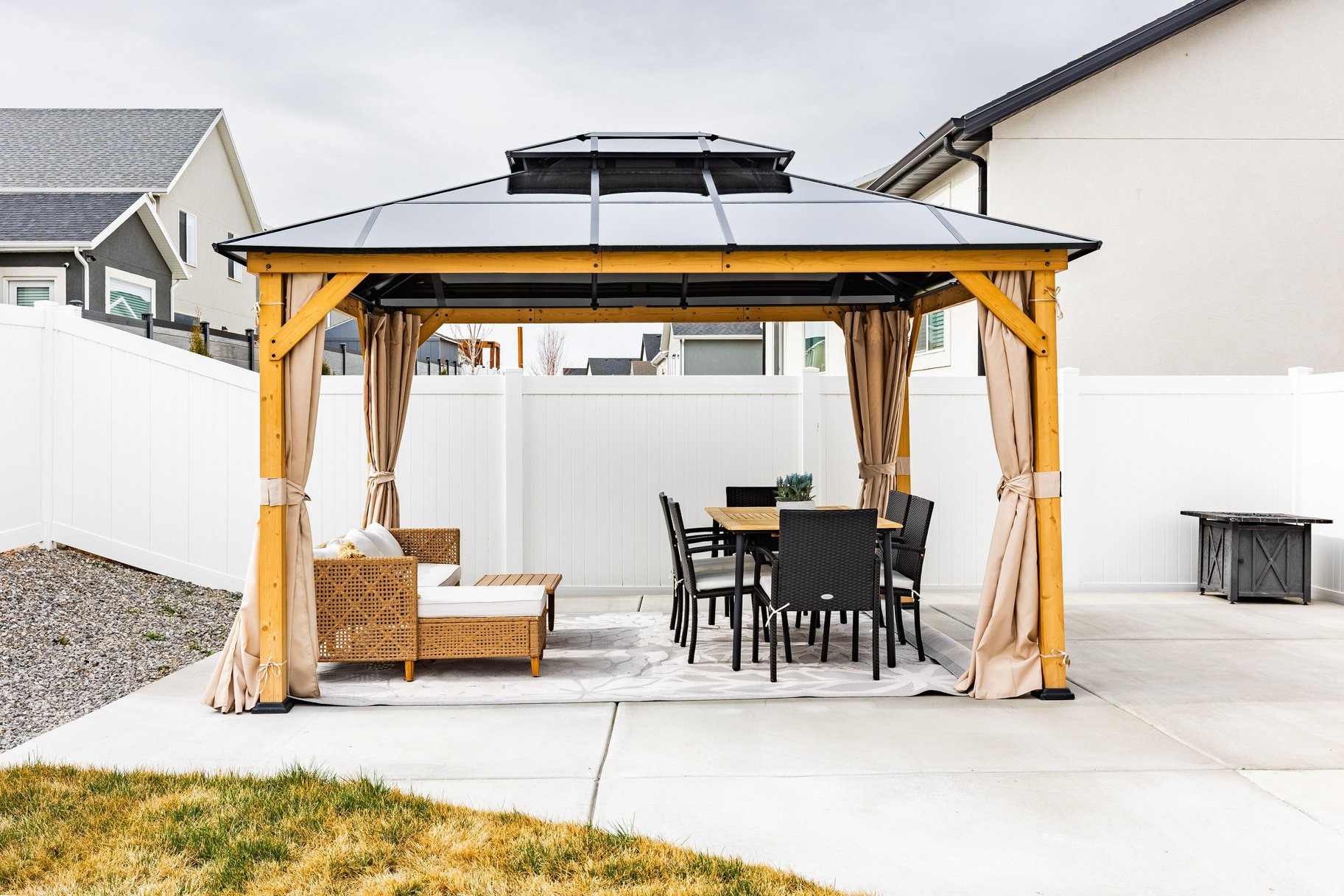 FOOTHILL VILLAGE - Residential