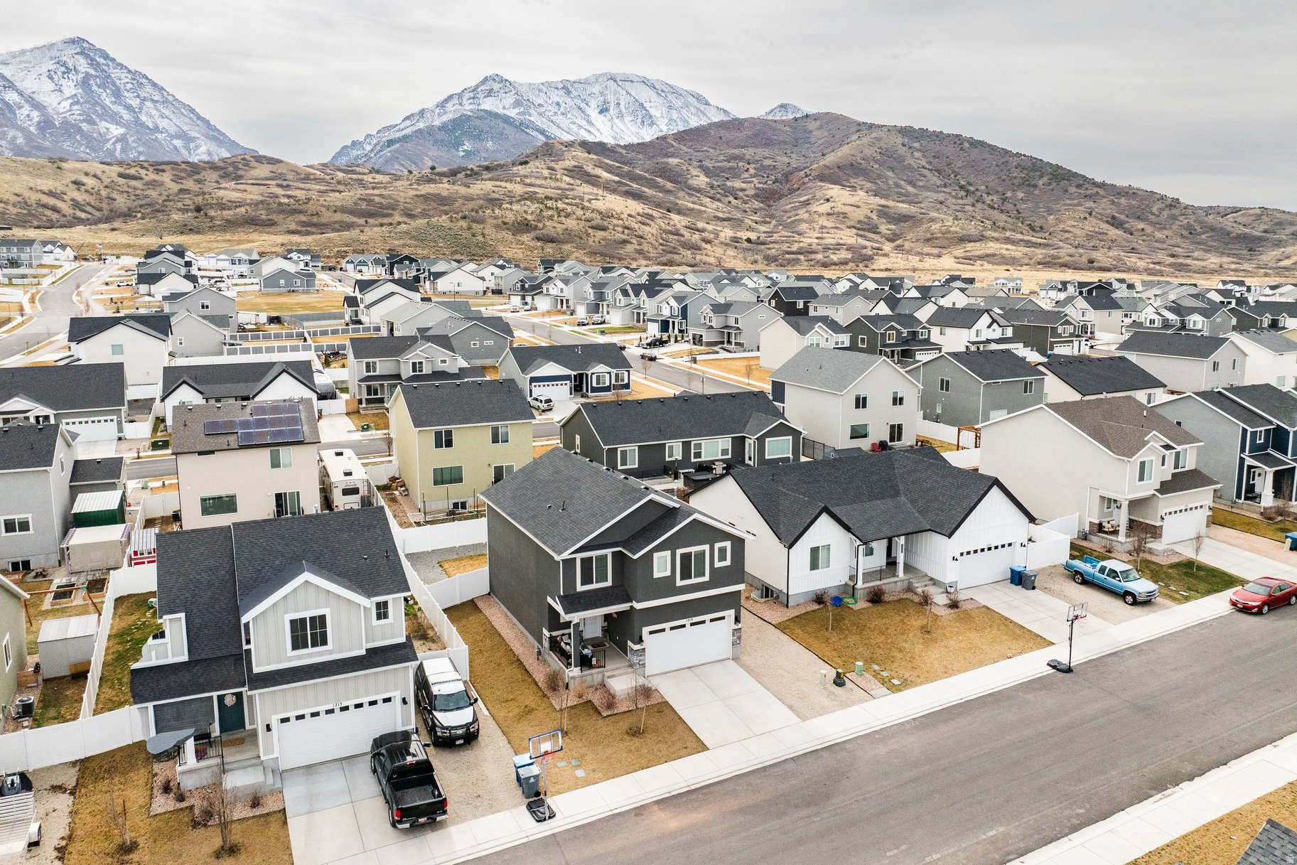 FOOTHILL VILLAGE - Residential