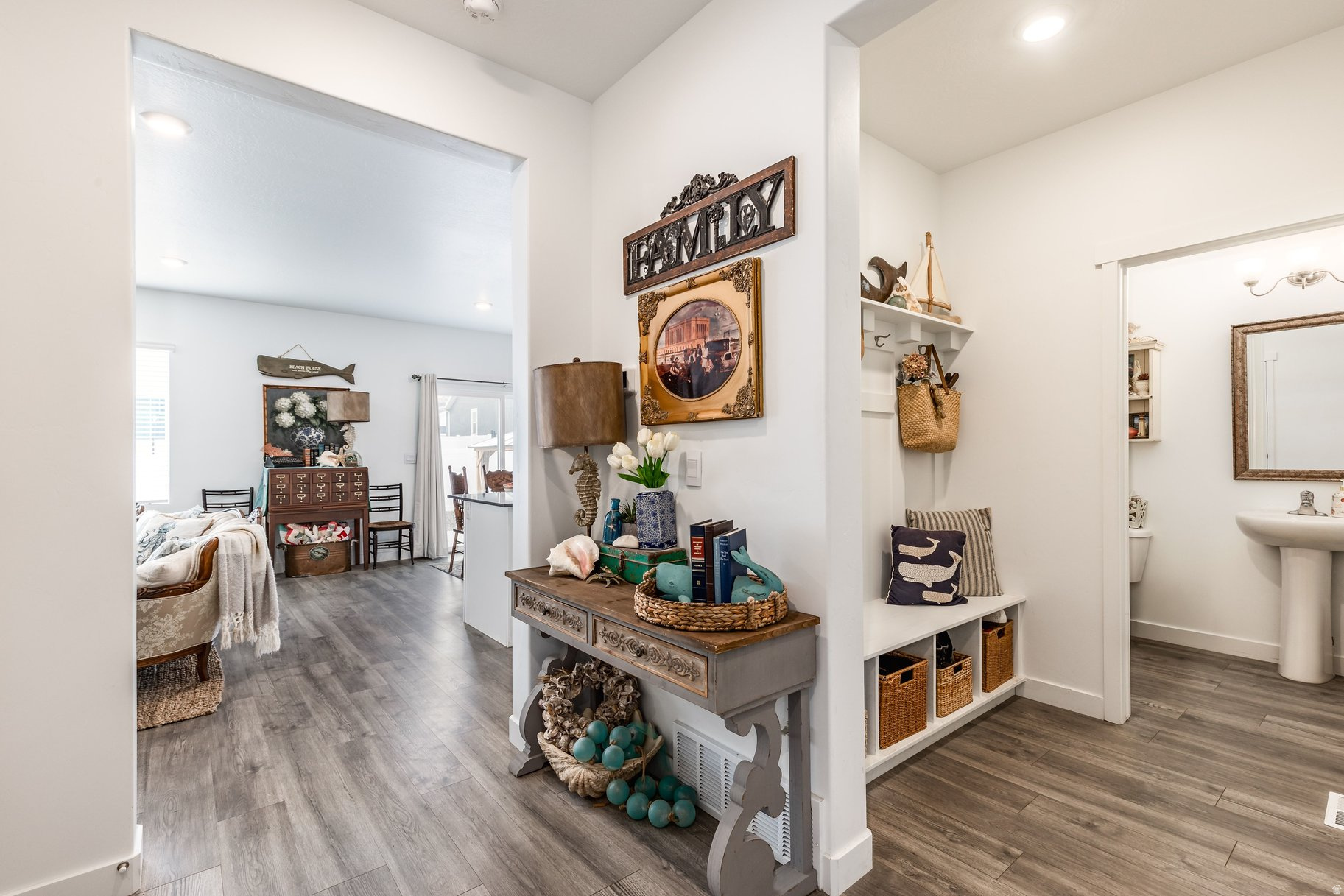 FOOTHILL VILLAGE - Residential