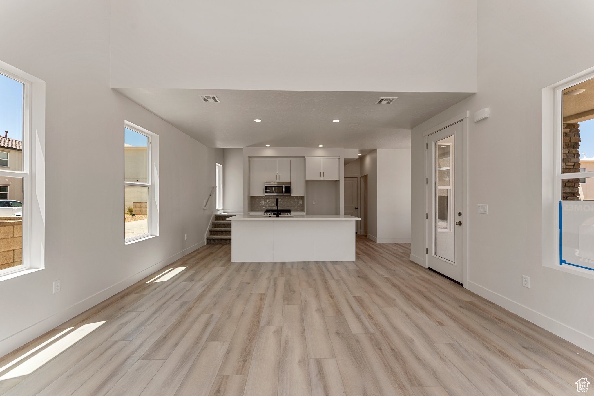 DESERT COLOR - Residential