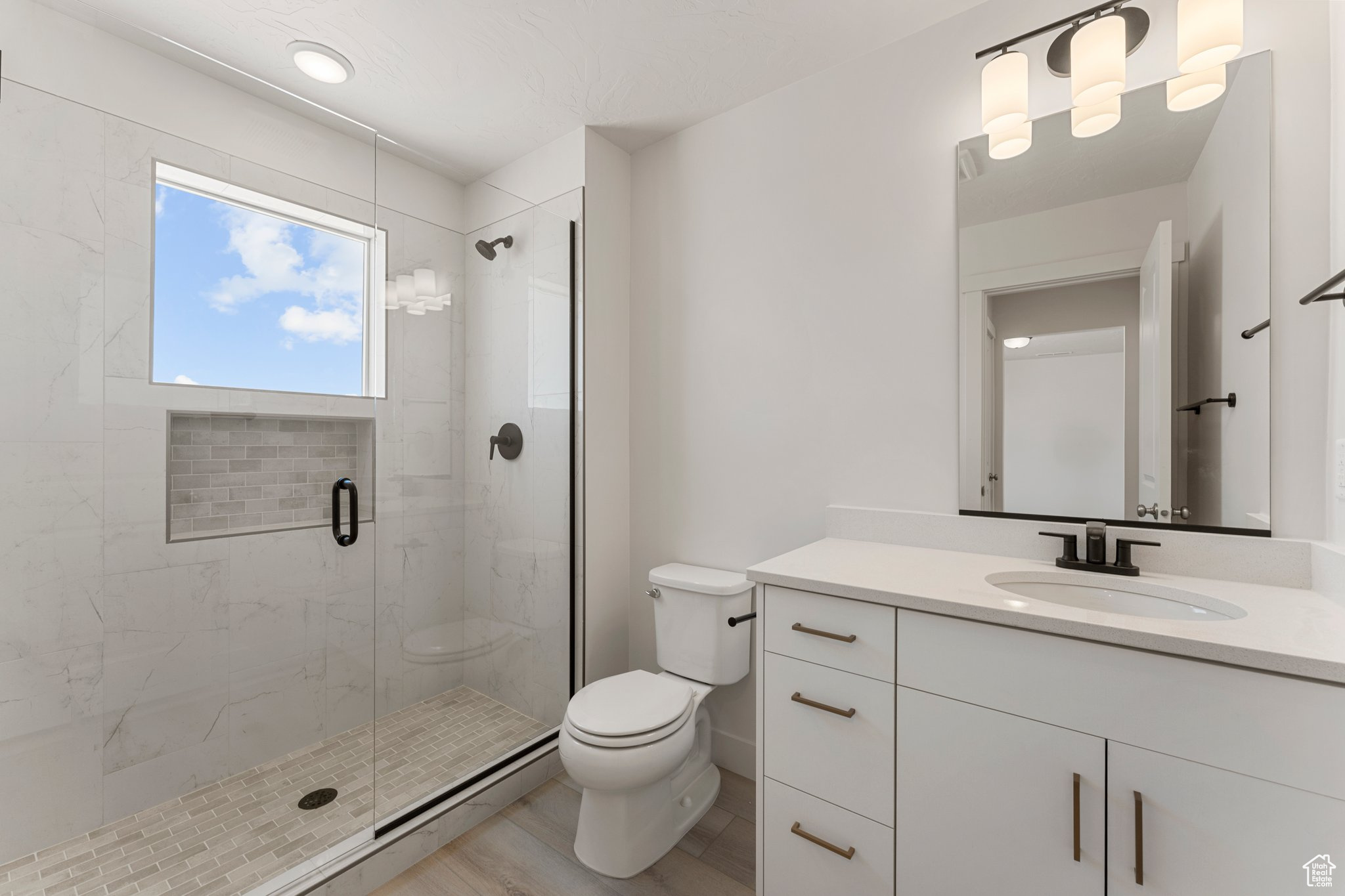 DESERT COLOR - Residential