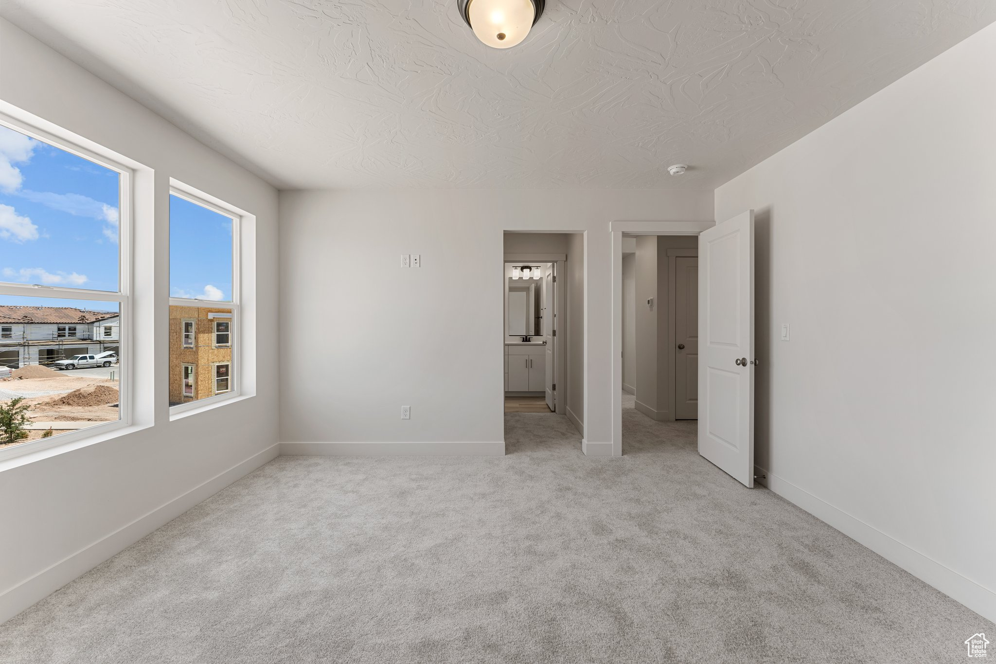 DESERT COLOR - Residential