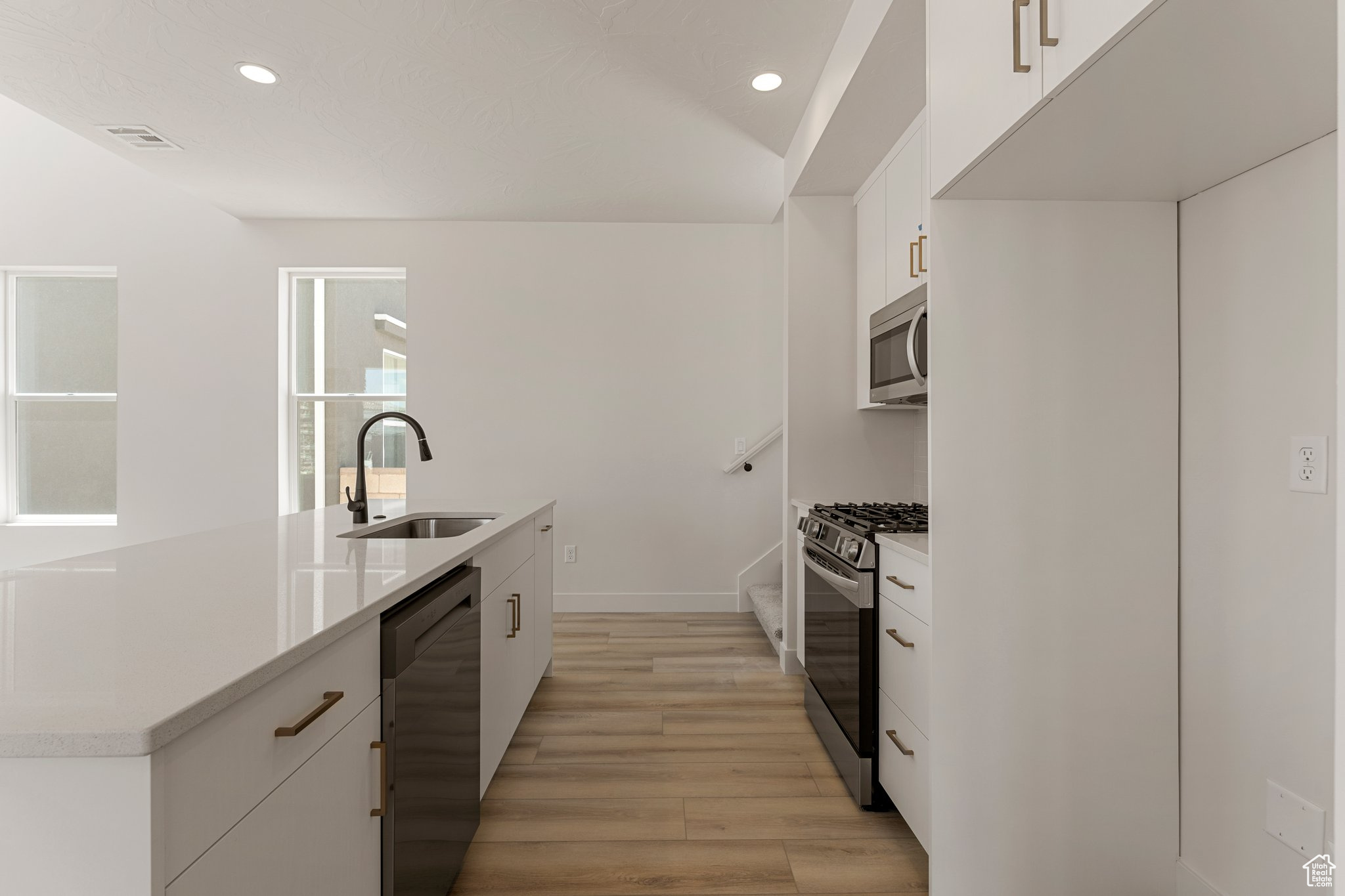 DESERT COLOR - Residential