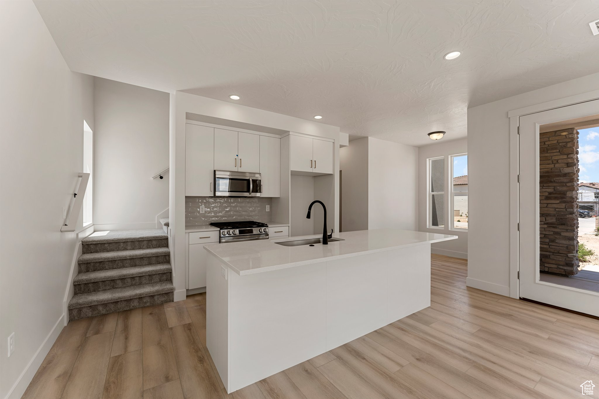 DESERT COLOR - Residential