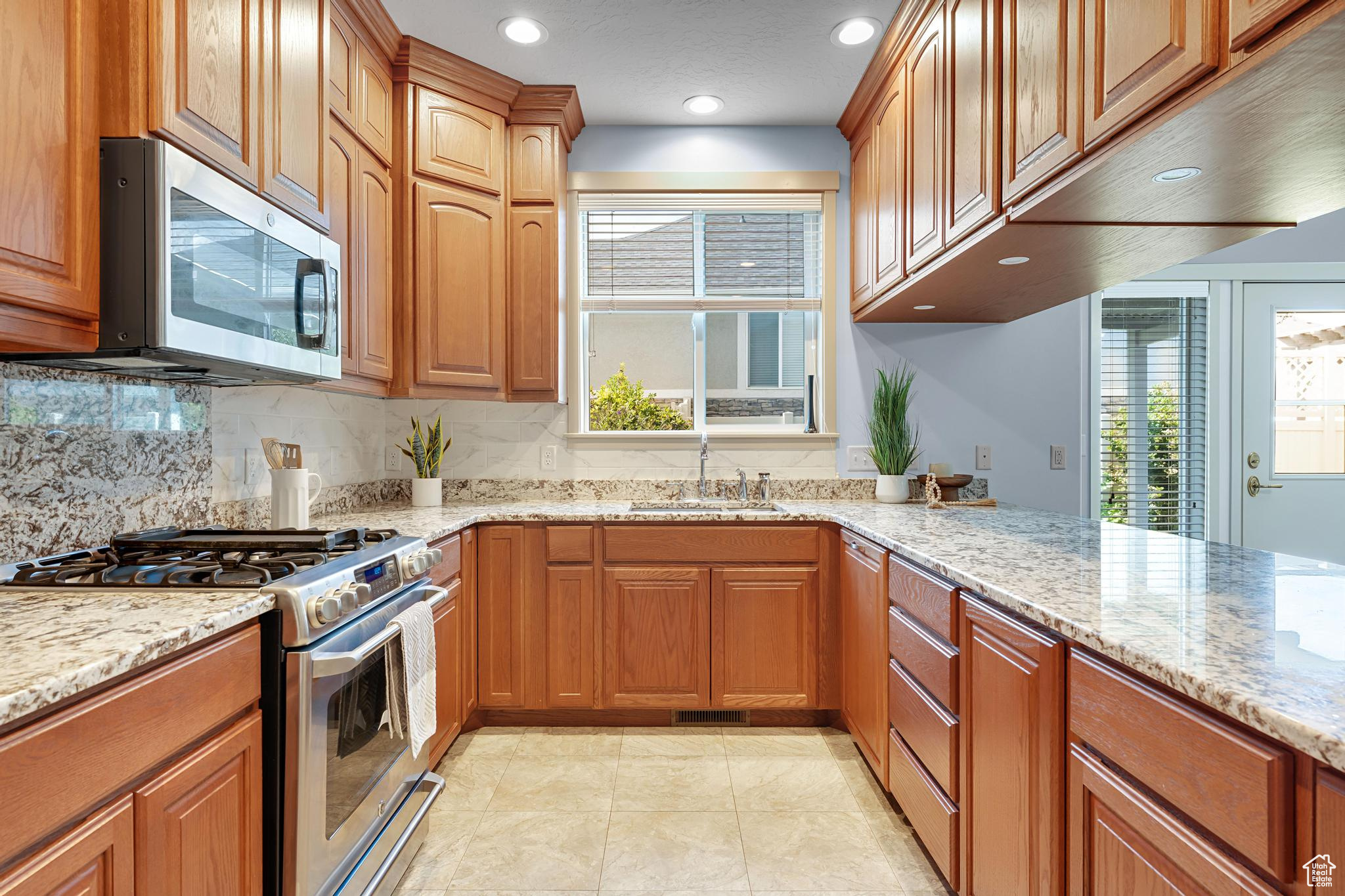 HARBOR BAY PHASE 2 - Residential