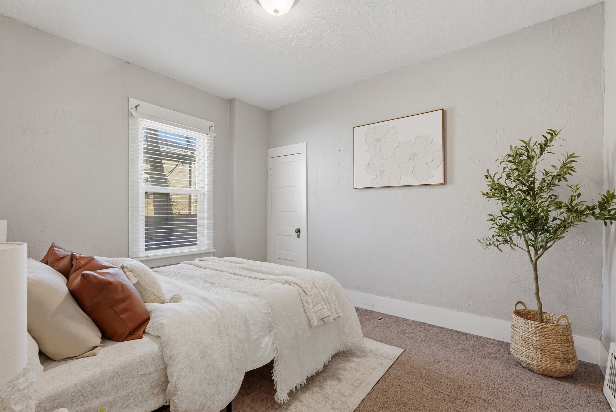 COUNTRY CLUB PLACE - Residential