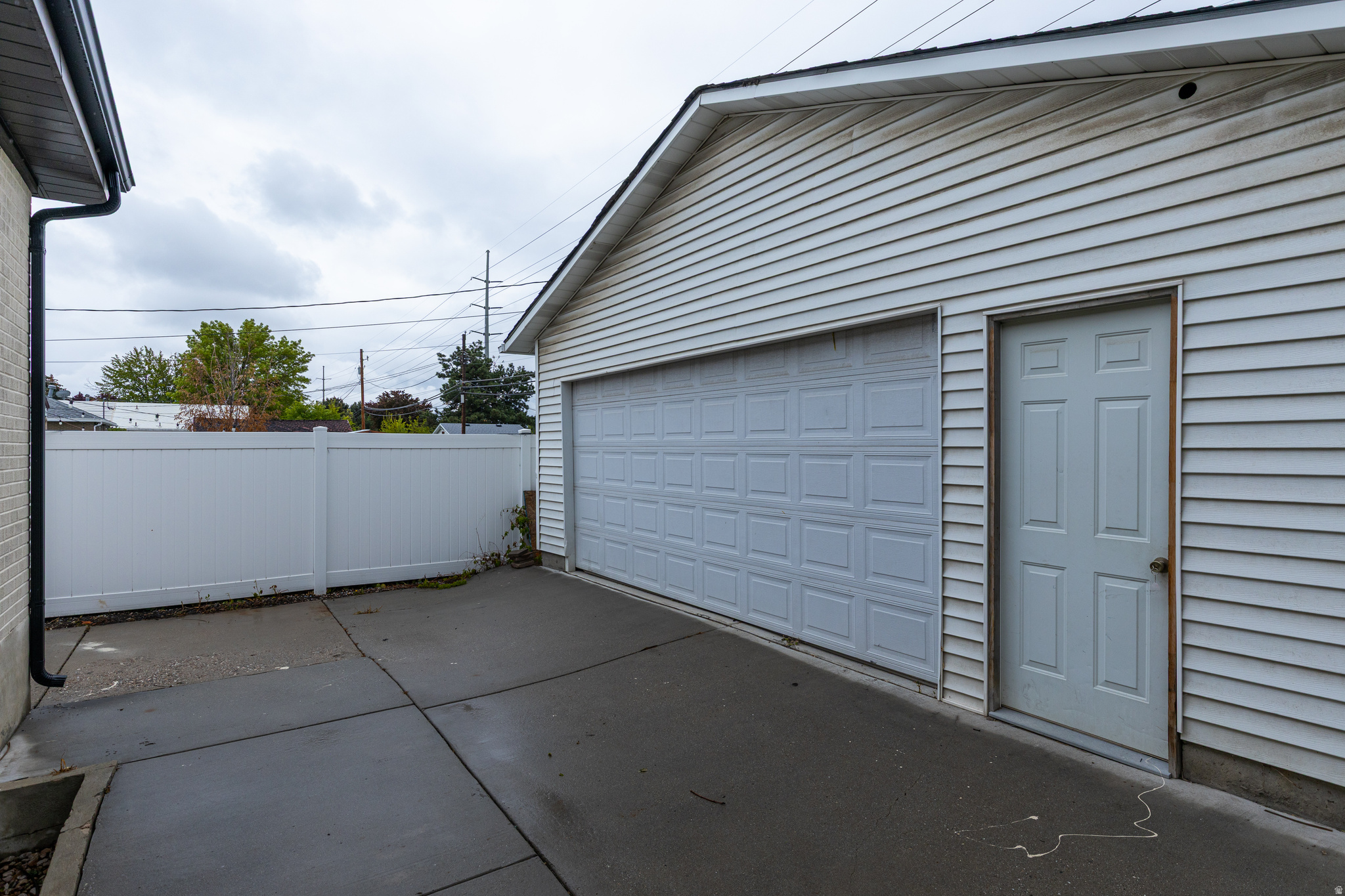 RIVERSIDE - Residential