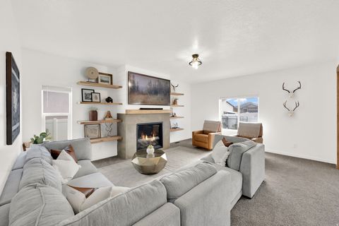 Tiny photo for 1886 S 500 W, Payson, UT 84651 (MLS # 2154067)